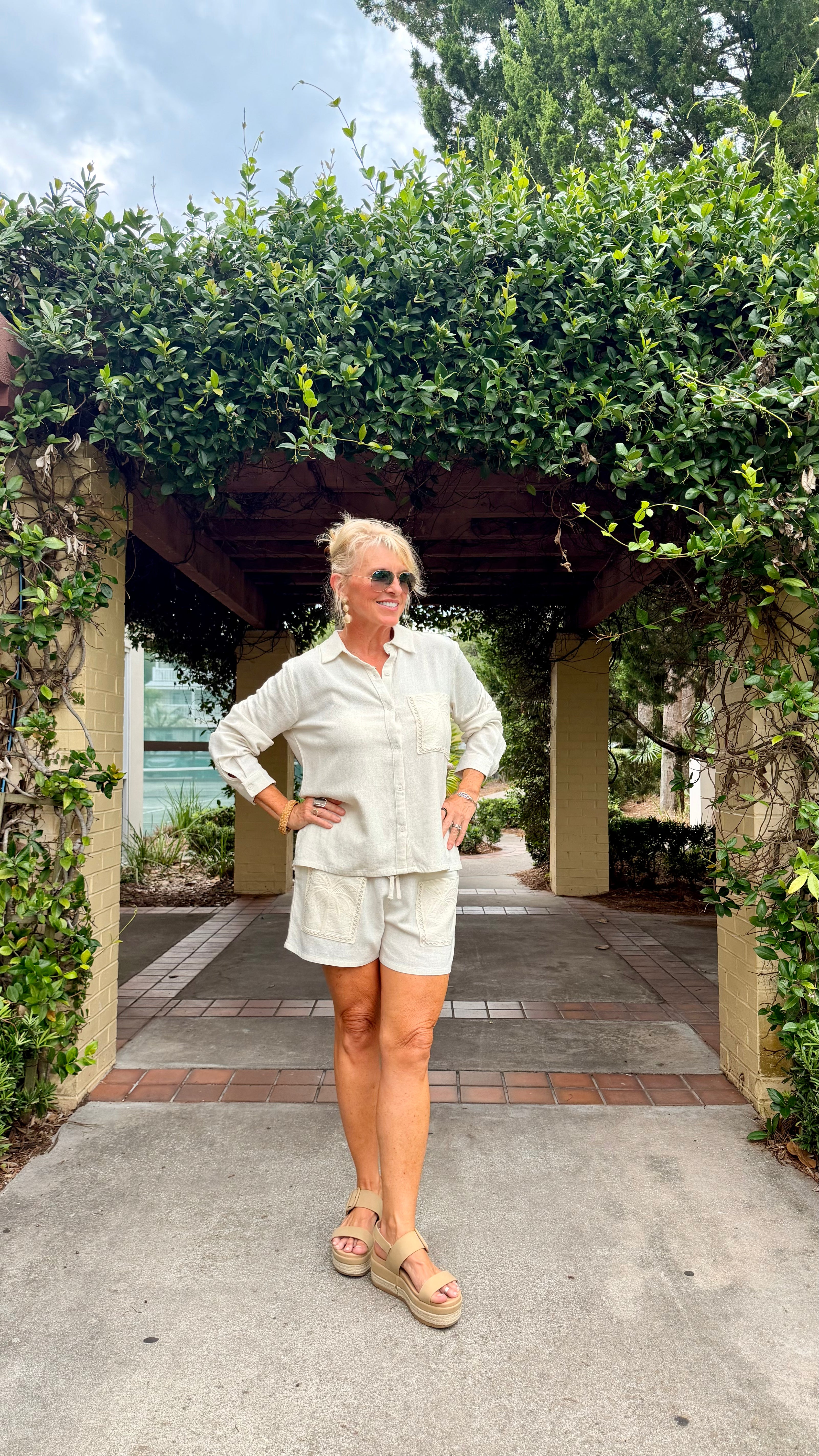 Linen Getaway Shirt 🌾